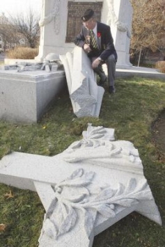 broken cenotaph